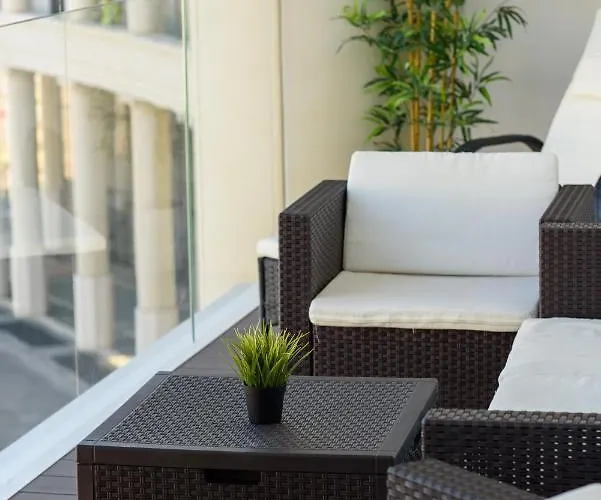 Mareluna Crescent - Luxury Seafront Experience Apartamento *