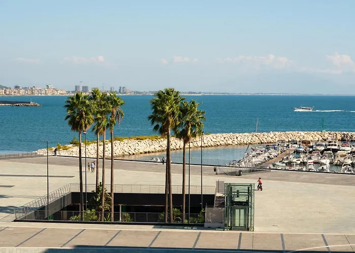 Mareluna Crescent - Luxury Seafront Experience Apartament