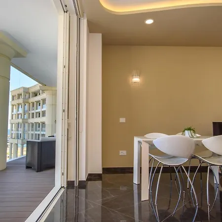 Mareluna Crescent - Luxury Seafront Experience Апартаменты Салерно