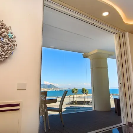 Mareluna Crescent - Luxury Seafront Experience * Salerno