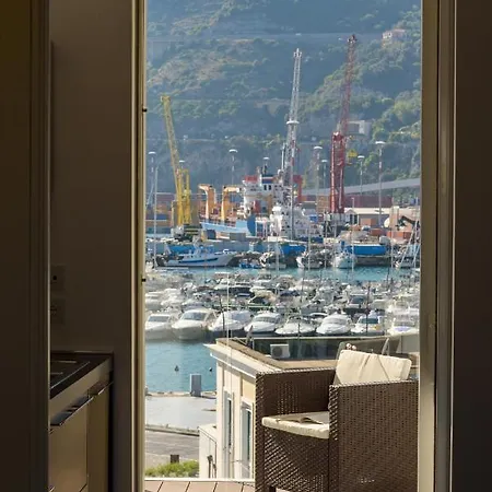 Mareluna Crescent - Luxury Seafront Experience * ساليرنو