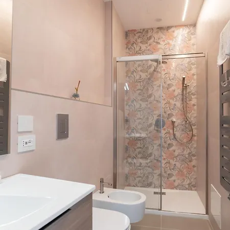 Mareluna Crescent - Luxury Seafront Experience شقة ساليرنو