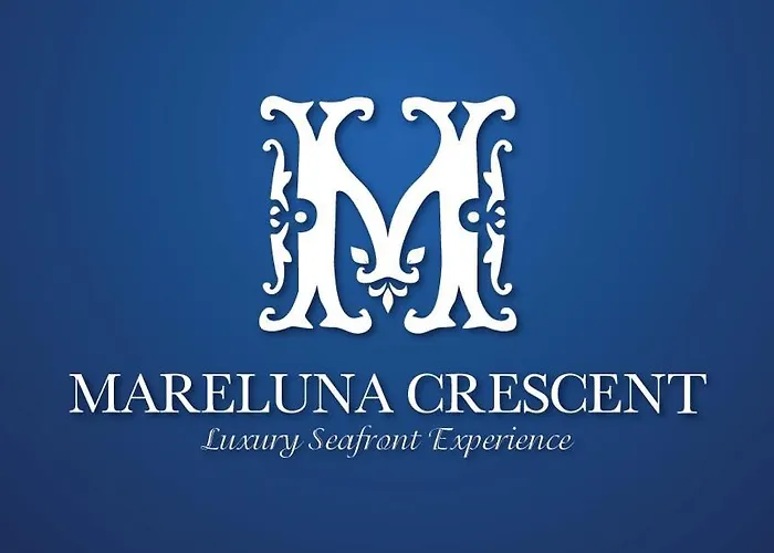 Mareluna Crescent - Luxury Seafront Experience * Σαλέρνο