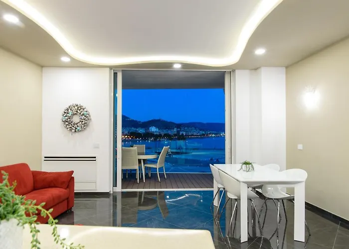 Appartement Mareluna Crescent - Luxury Seafront Experience *